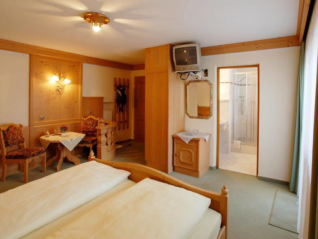 Hotel Gebirgshaeusl Engedey Luaran gambar
